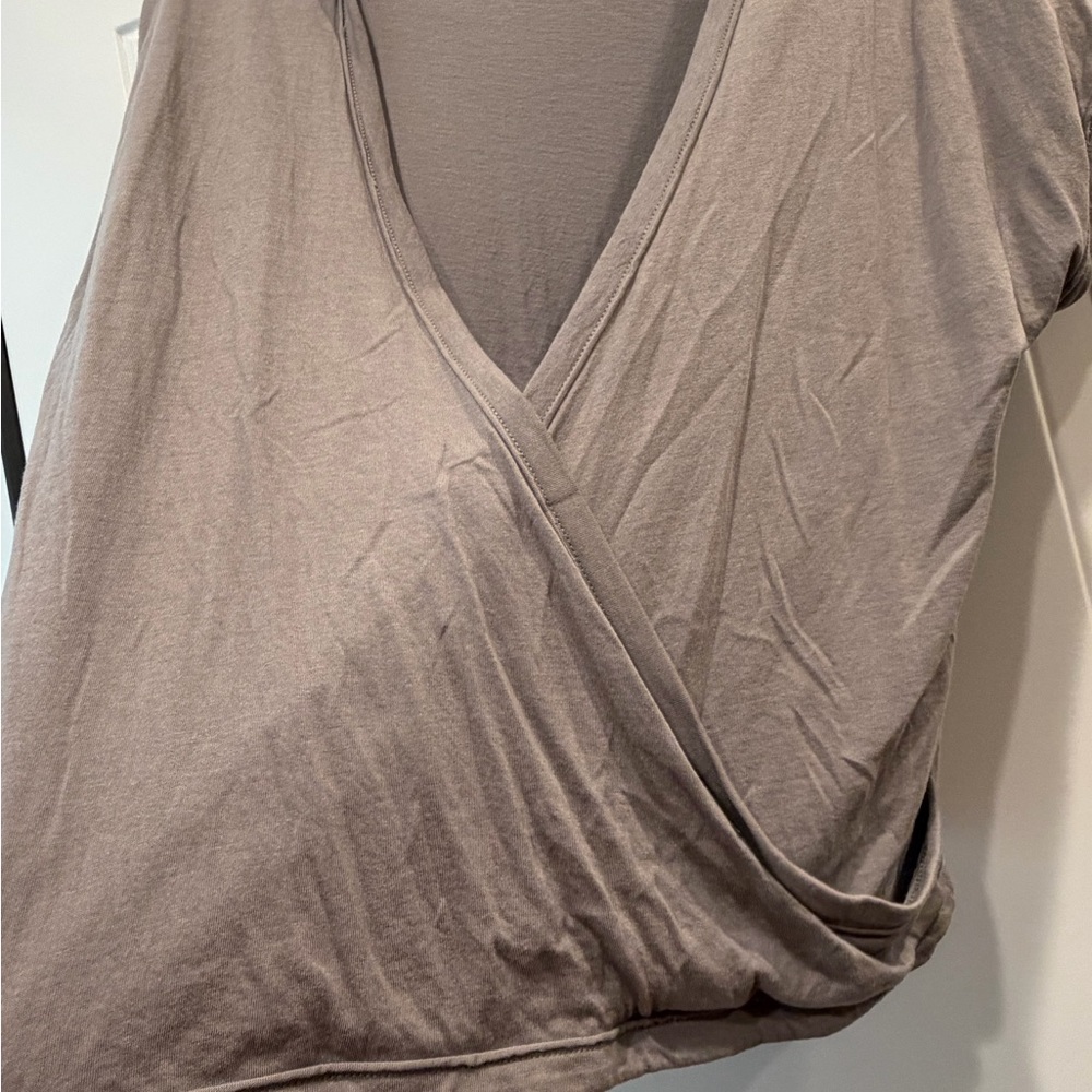 Mono B Taupe Short Sleeve Women's Tee - Picture 4 of 5